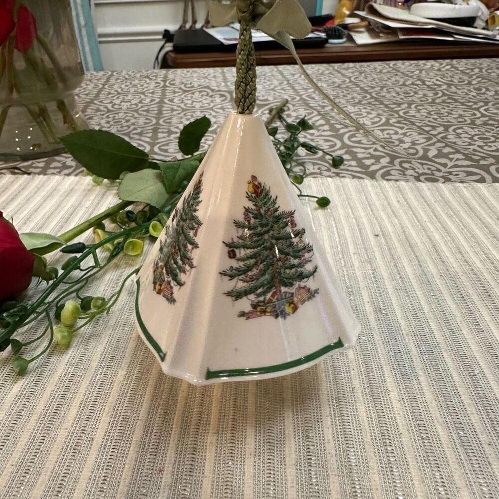 Spode England Fine Bone China Hanging Ornament Merry Christmas /‎ Festive Tree